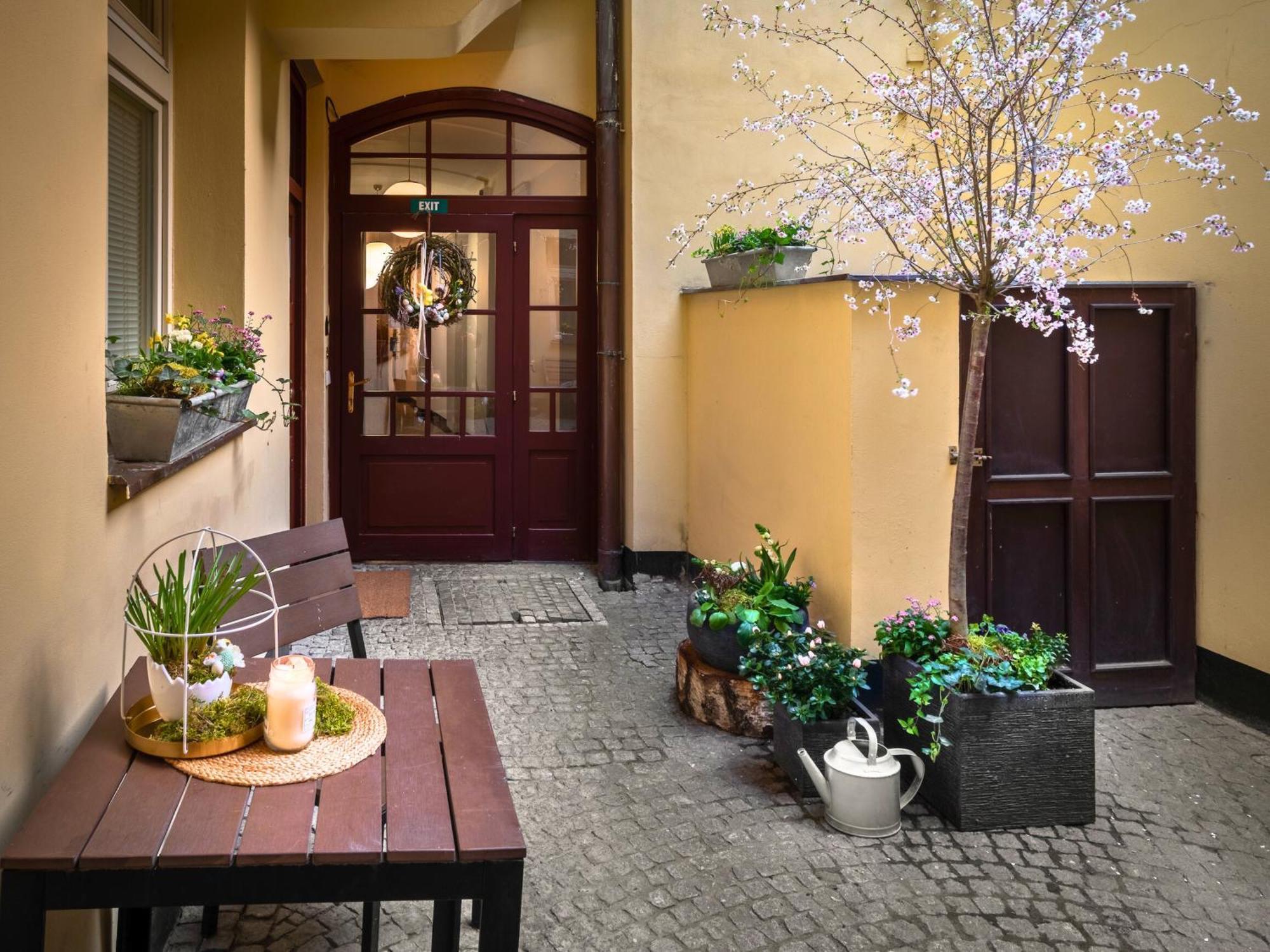 4 Elements Apartments Praga Exterior foto